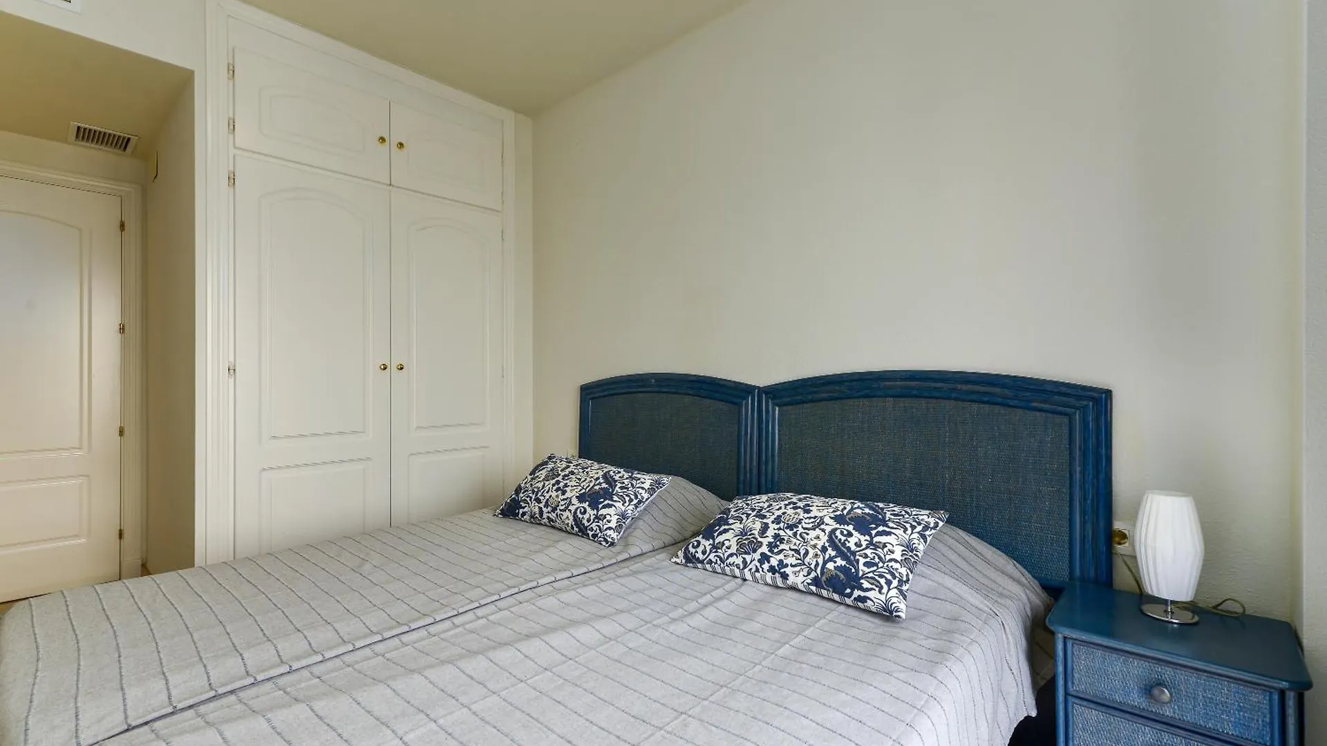 Duquesa Port Retreat Apartment Manilva