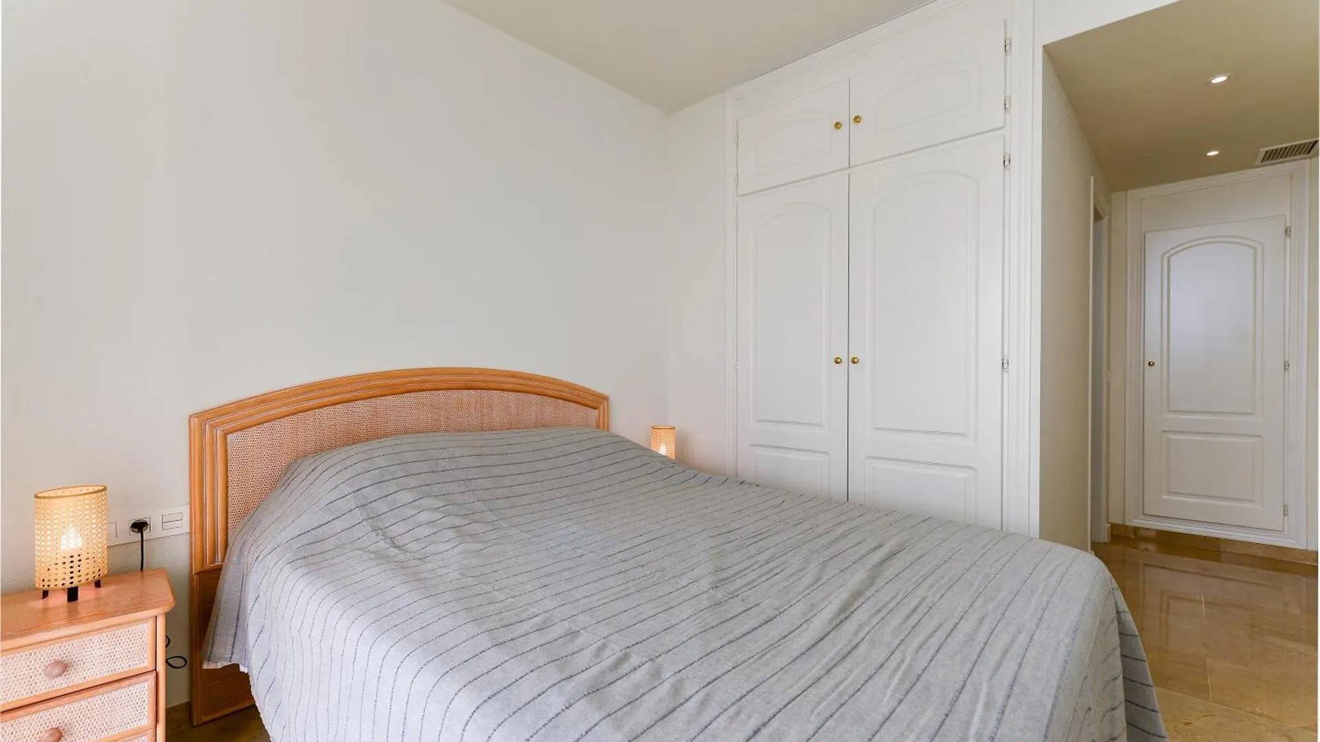 Duquesa Port Retreat Apartment Manilva